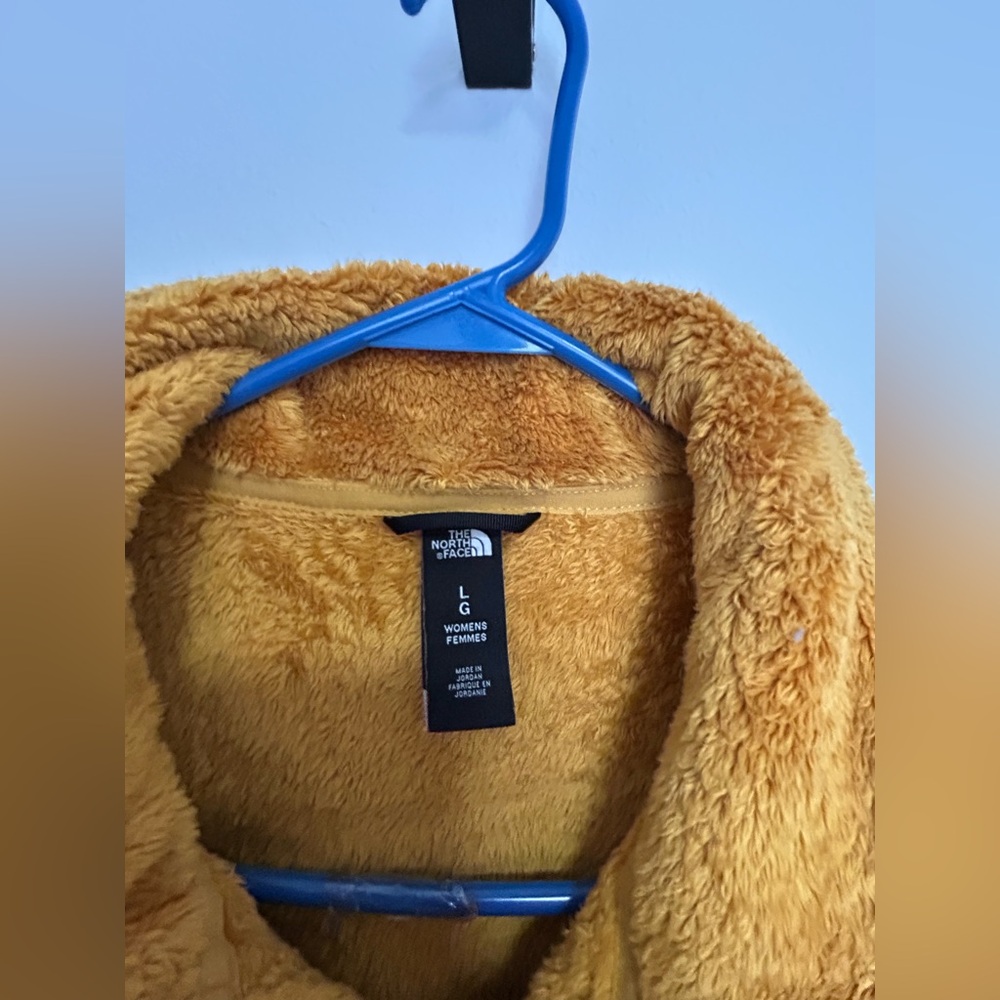 The North Face ZipUp Sweater - Picture 2 of 3